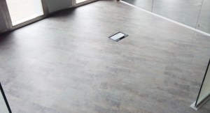 resultado final instalacion suelo vinilo tonos decoracion